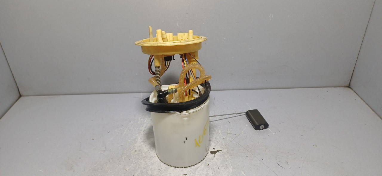 PUMPA GORIVA U REZERVOARU VW GOLF 7 SW > 13- 5Q0919050P