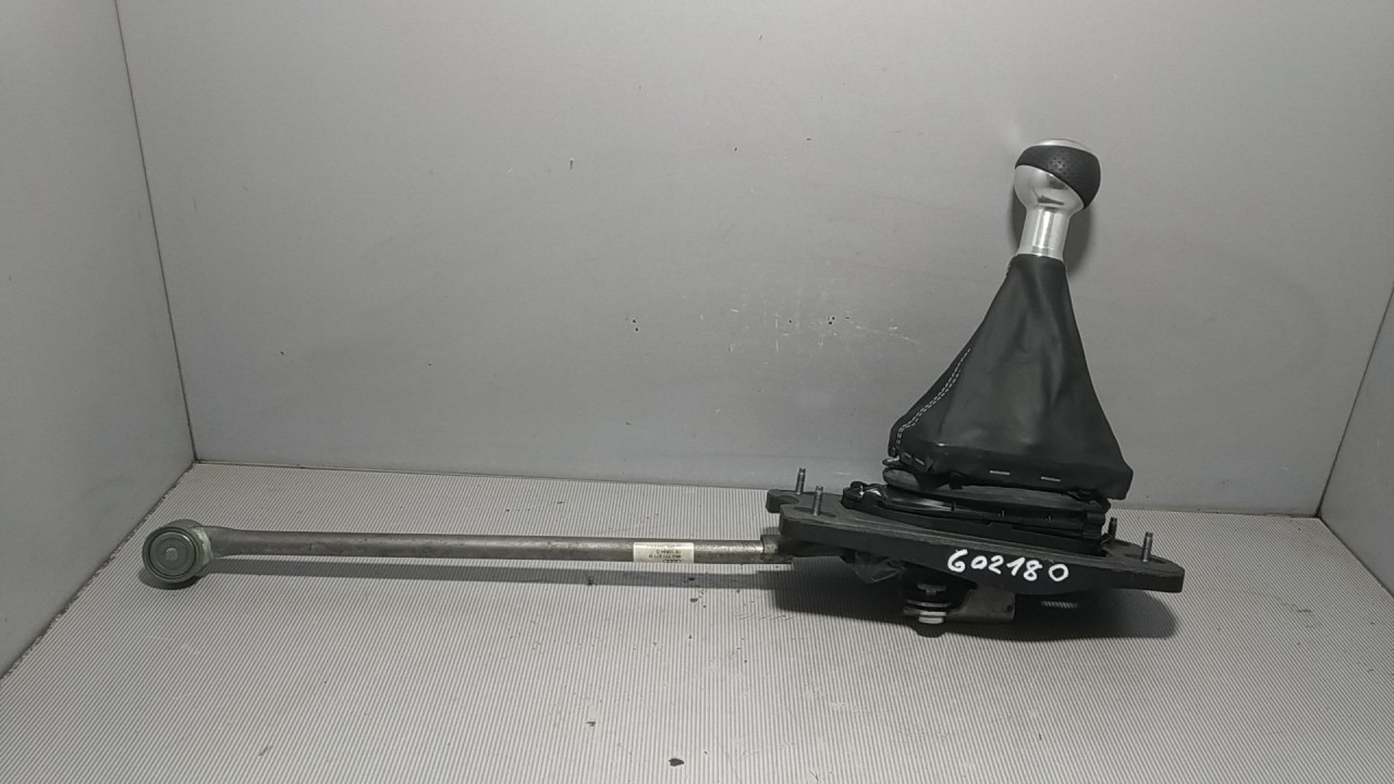 DIJELOVI SALTEBLA AUDI A4 (B8) > 07-11 8K0711271D