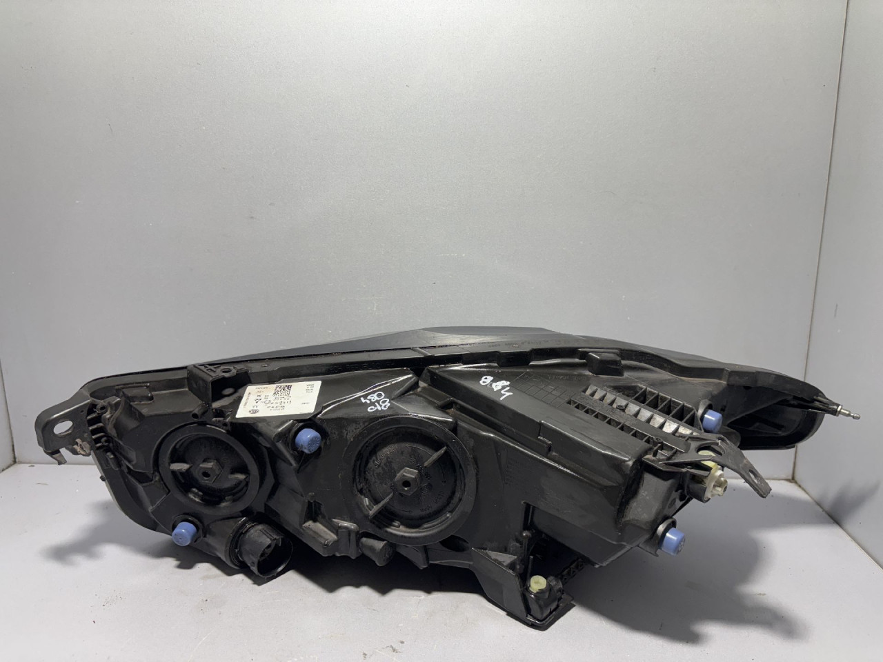 DIJELOVI FAR JAGUAR XE (X760) > 15 -  1LH011811
