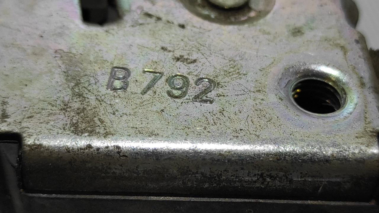 DIJELOVI BRAVA VRATA ALFA ROMEO 147 > 00-05 B792