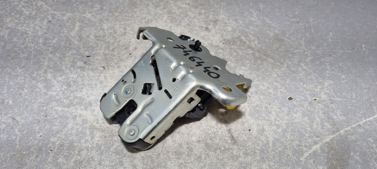DIJELOVI BRAVA GEPEKA AUDI A6 4K > 18- 81A827506