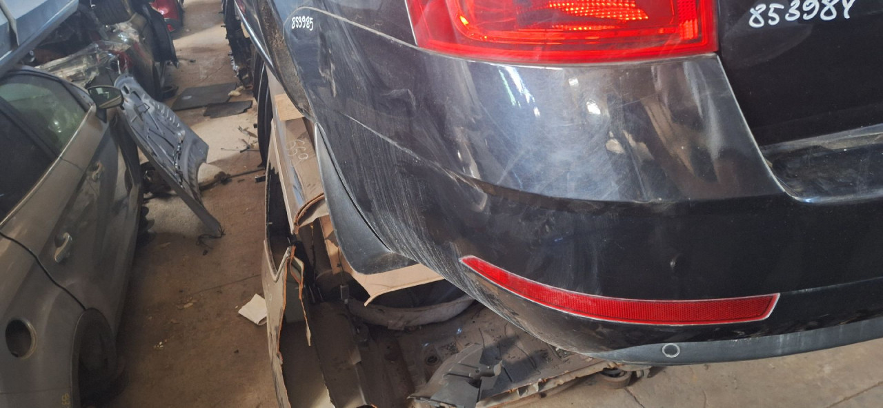 DIJELOVI BRANIK SKODA OCTAVIA > 17-19 5E9807421G