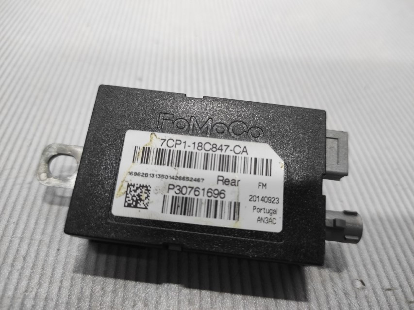 DIJELOVI ANTENA FORD KUGA > 13-16 7CP118C847CA