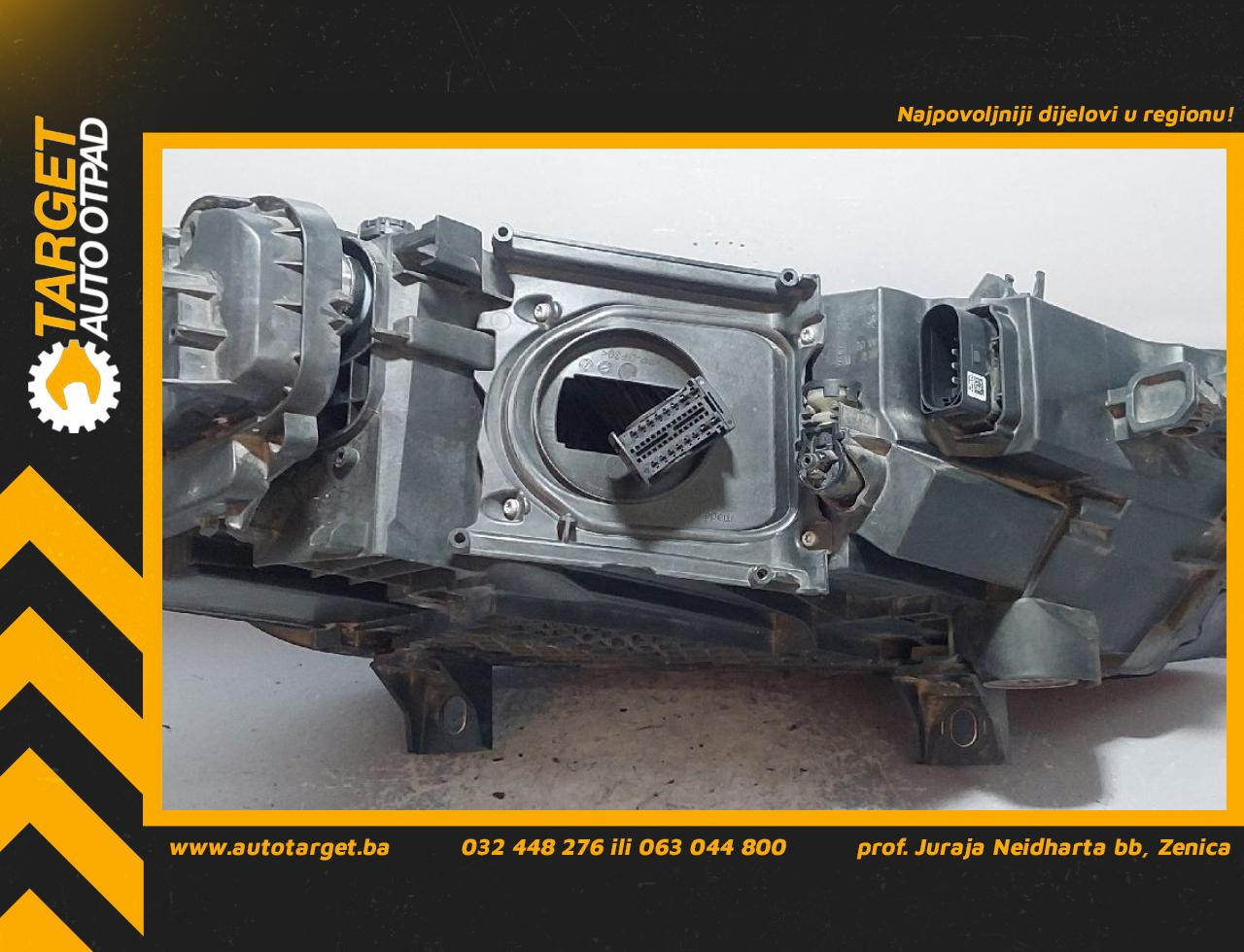 DIJELOVI FAR OSTECEN AUDI Q7 (4M) > 15-19 4M0941035