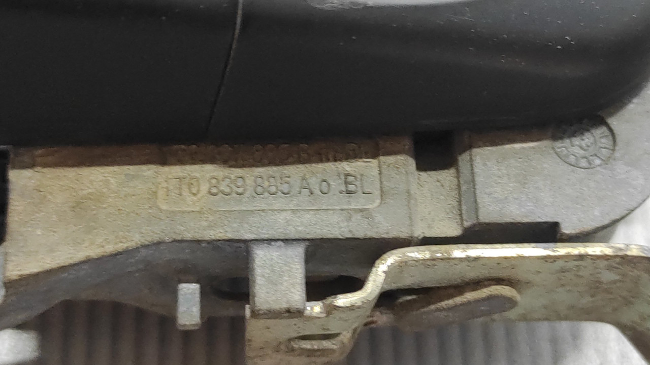 DIJELOVI RUCKA VRATA VW CADDY > 03-10 1T0839885A