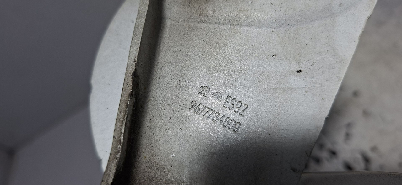 DIJELOVI SKARE OD HAUBE PEUGEOT 308 > 17-21 1.5 9677784800
