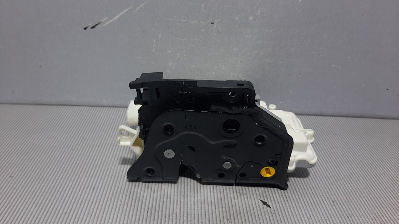 BRAVA VRATA VW PASSAT B7 > 10-14 3C4839015A