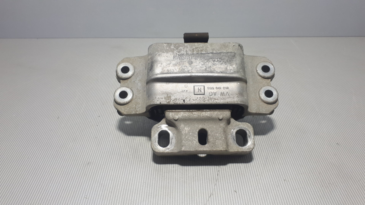 NOSAC MJENJACA VW GOLF 5 > 03-08 1K0199555N