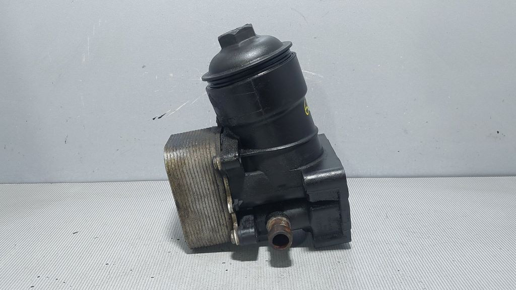 KUCISTE FILTERA ULJA VW PASSAT B7 > 10-14 03L115389C