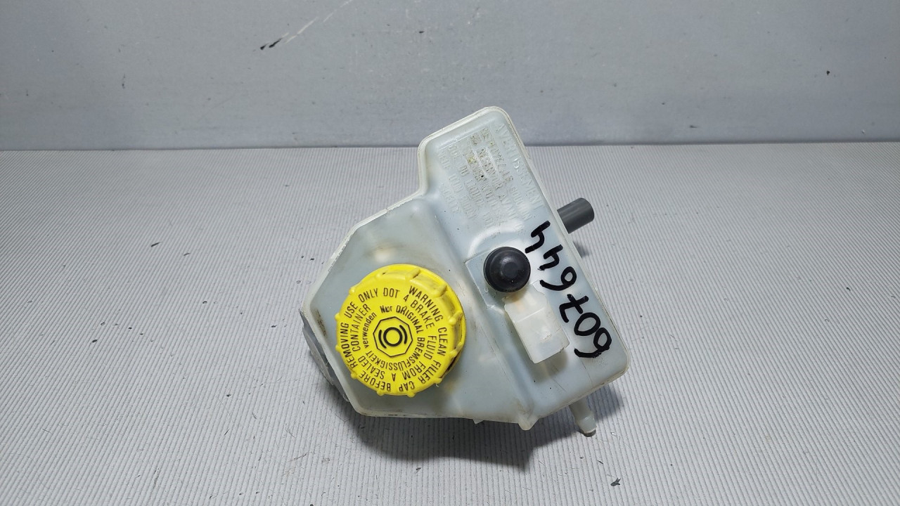 DIJELOVI GLAVNI KOCIONI CILINDAR VW T4 > 96-03 2.5 7D0611303A
