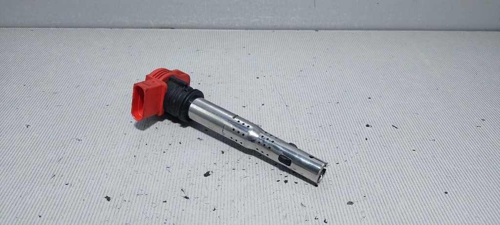 DIJELOVI BOMBINA AUDI A6 > 04-08 06E905115D