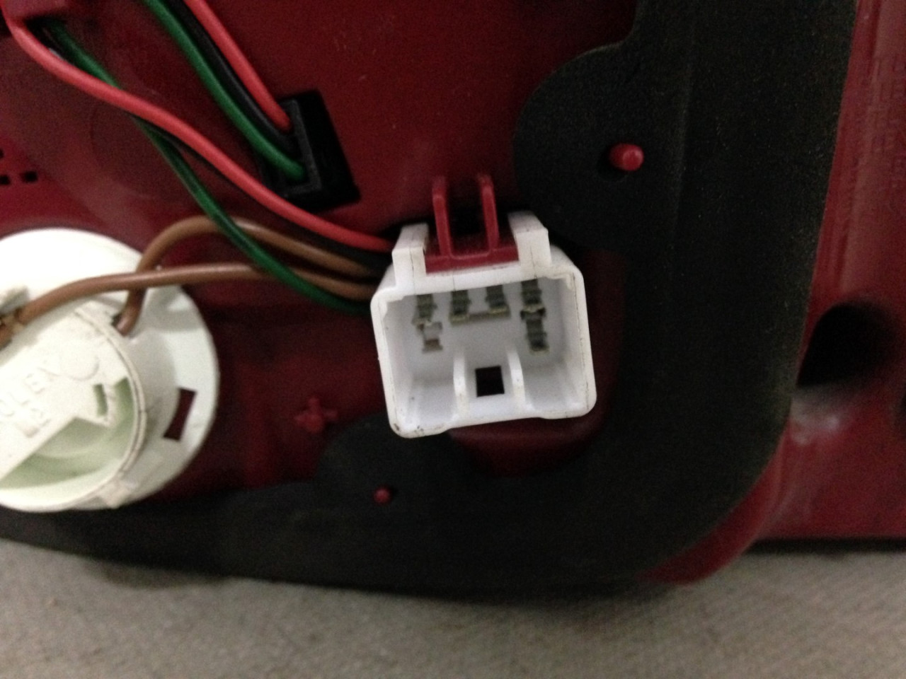 STOP SVJETLO KIA CEED > 12-15 KI434015 92403A23