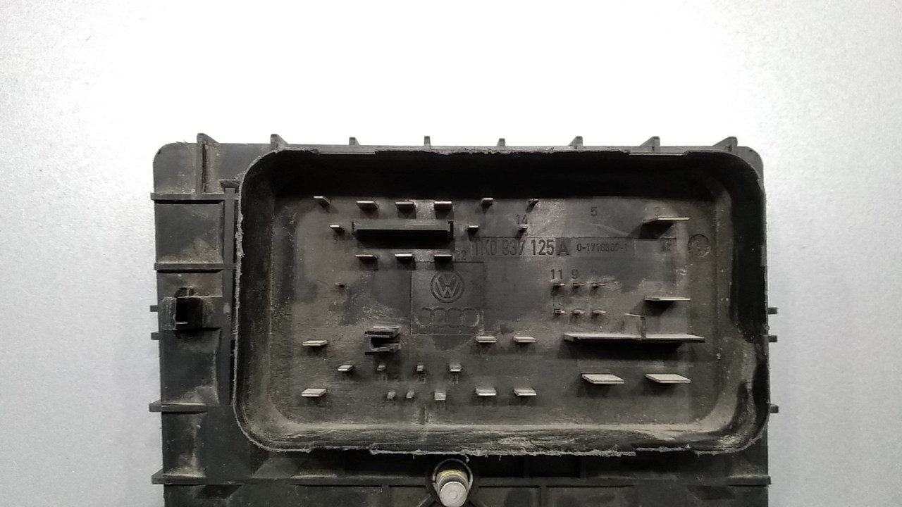 ELEKTRONIKA KUTIJA OSIGURACA VW GOLF 5 > 03-08 1K093712