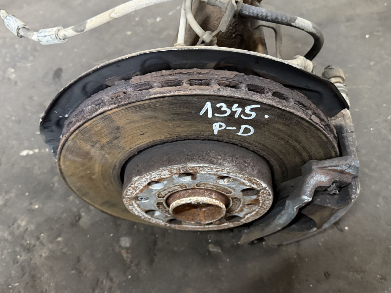 DIJELOVI KOCIONI DISK VW GOLF 7 FACELIFT > 16-20 1.6 5Q0615301H