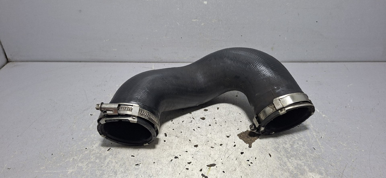 DIJELOVI CRIJEVO INTERKULERA AUDI Q7 (4L) > 06-09 3.0 7L6145972E