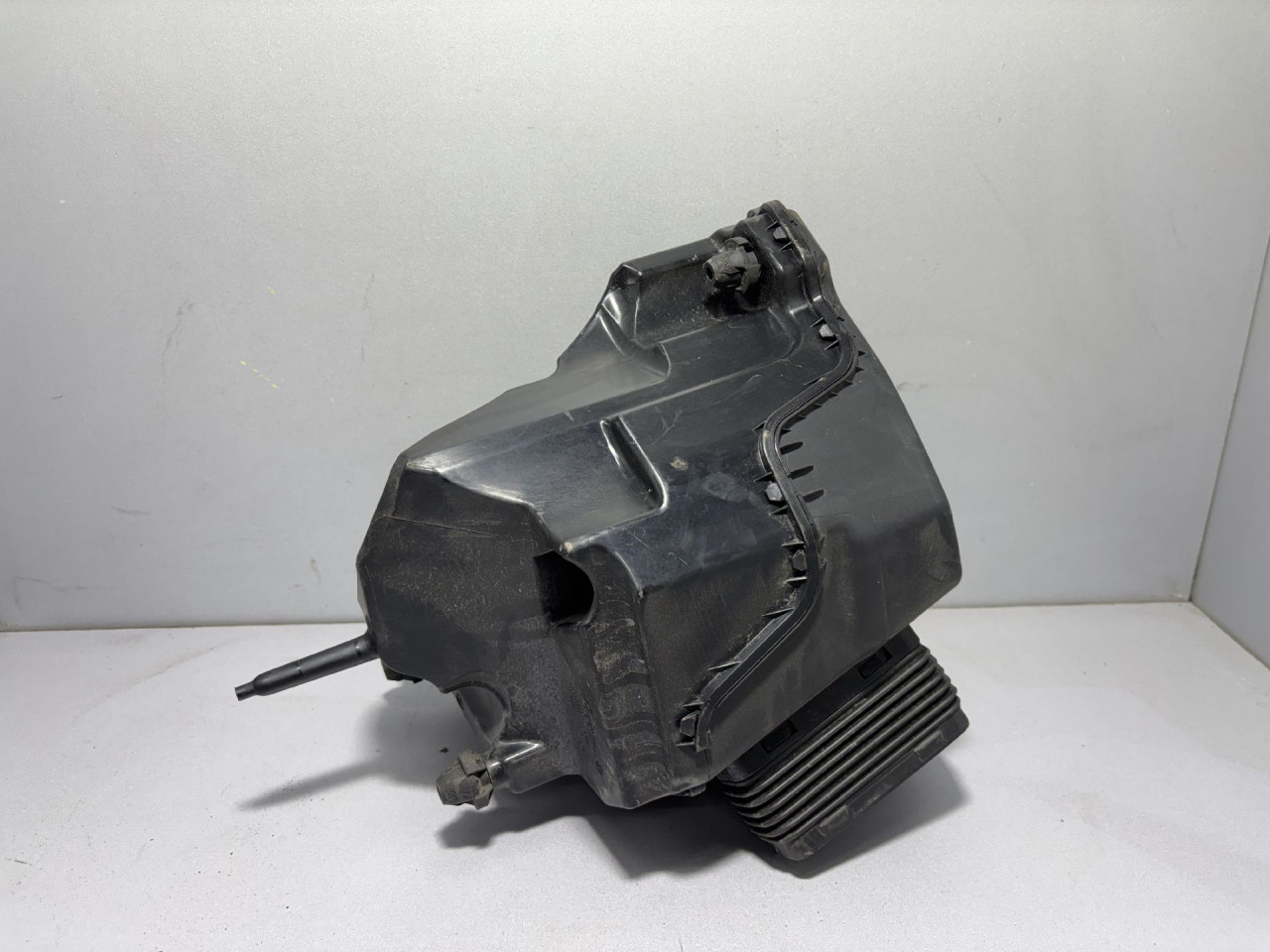 KUCISTE FILTERA ZRAKA AUDI A6 4K > 18- 4K0133838L