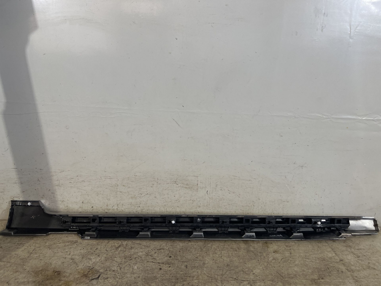DIJELOVI PRAG VW PASSAT B8 > 14-19 3G0853857