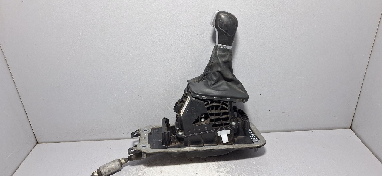 DIJELOVI SALTEBLA VW TOUAREG > 14-18 7P2713025D