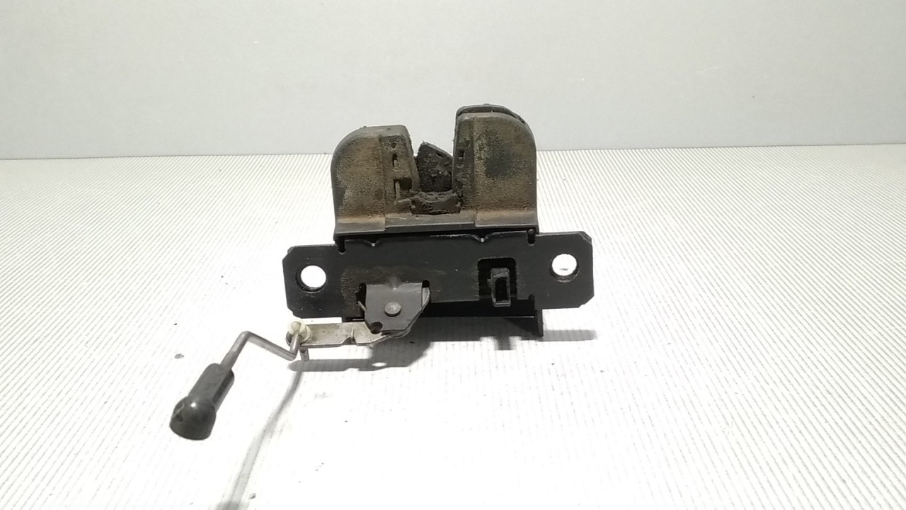 DIJELOVI BRAVA GEPEKA VW CADDY > 10-15 2K0827505J
