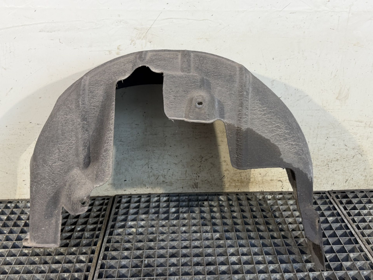 UNUTRASNJI BLATOBRAN VW PASSAT B8 > 14-19 3G0810971E