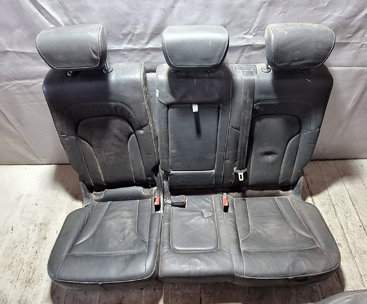 DIJELOVI SJEDISTA AUDI Q5 > 08-11