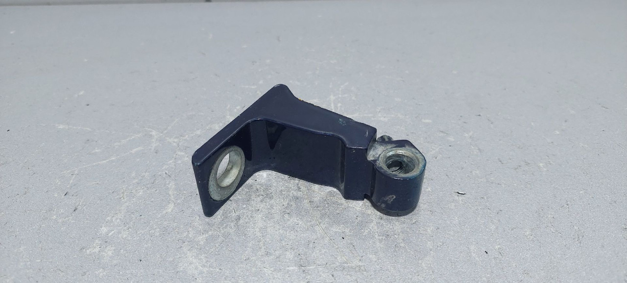 DIJELOVI BAGLAMA AUDI Q3 > 18- 8V5833403C