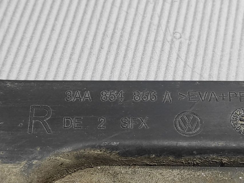 POKLOPAC NA BLATOBRANU VW PASSAT B7 > 10-14 3AA854856
