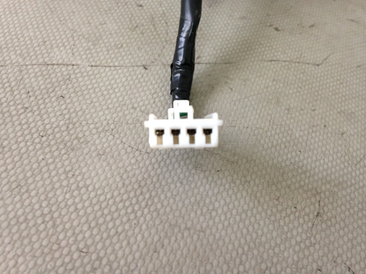 STOP SVJETLO SUBARU TRIBECA > 05-14 2XL946095