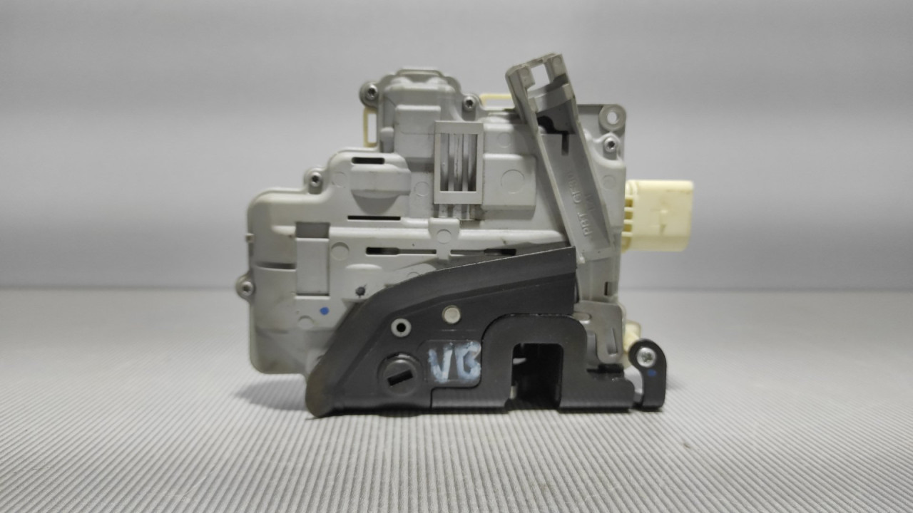 BRAVA VRATA VW PASSAT B7 > 10-14 3C4839015A