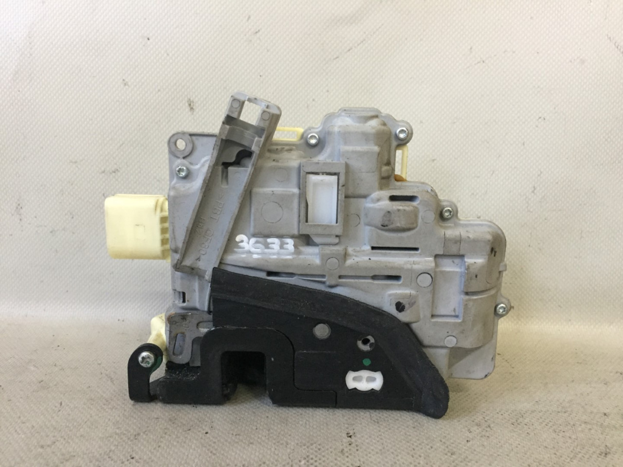 BRAVA VRATA VW PASSAT B6 > 05-10 VW054034 3C1837016A