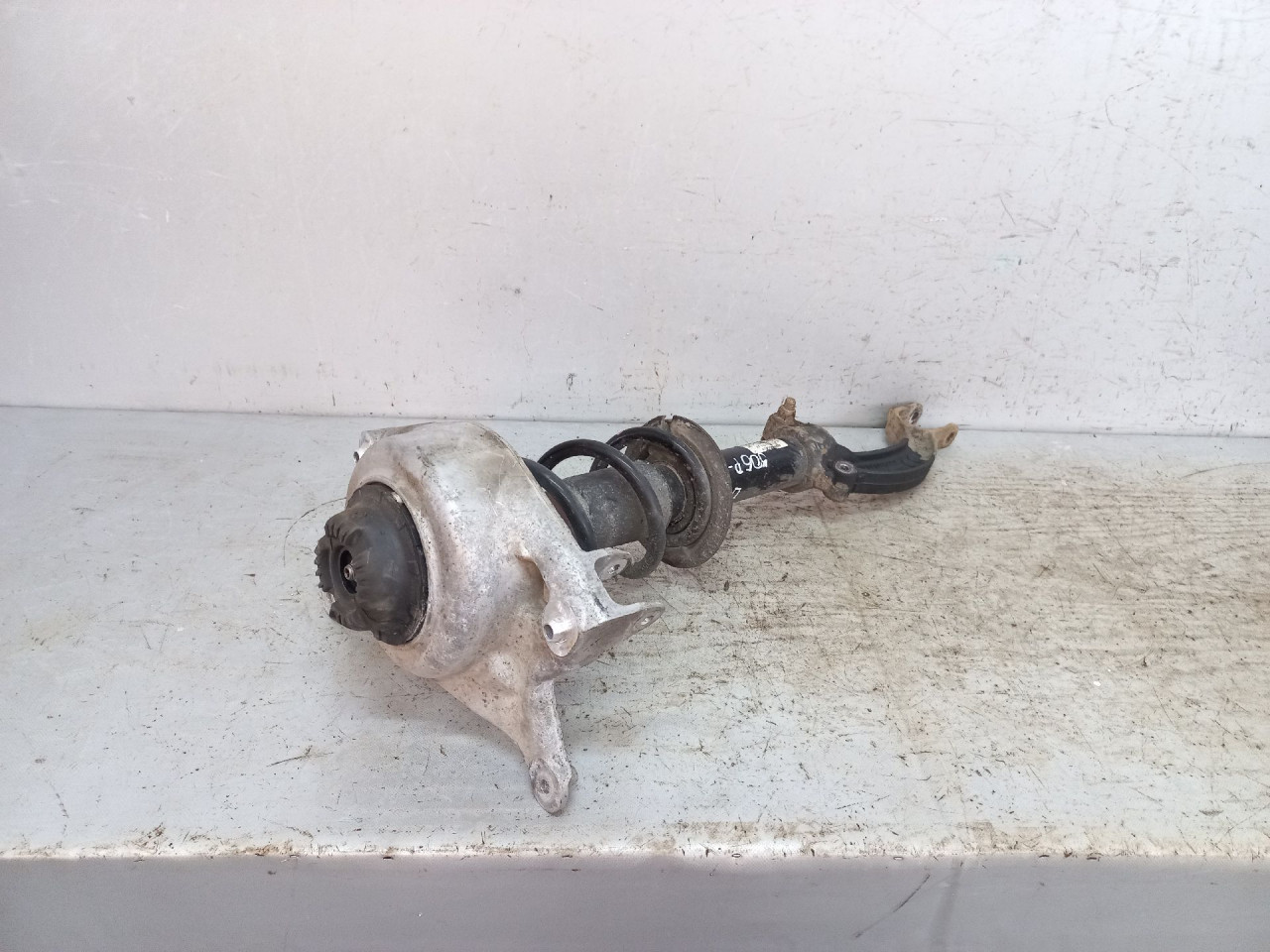 AMORTIZER AUDI A4 (B8) > 12-15  8T0413031AF