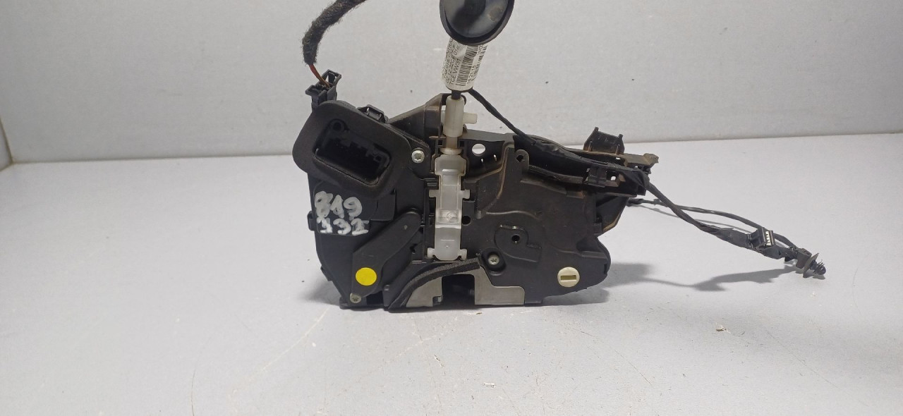 DIJELOVI BRAVA VRATA VW GOLF 8 > 19- 3J0839015A
