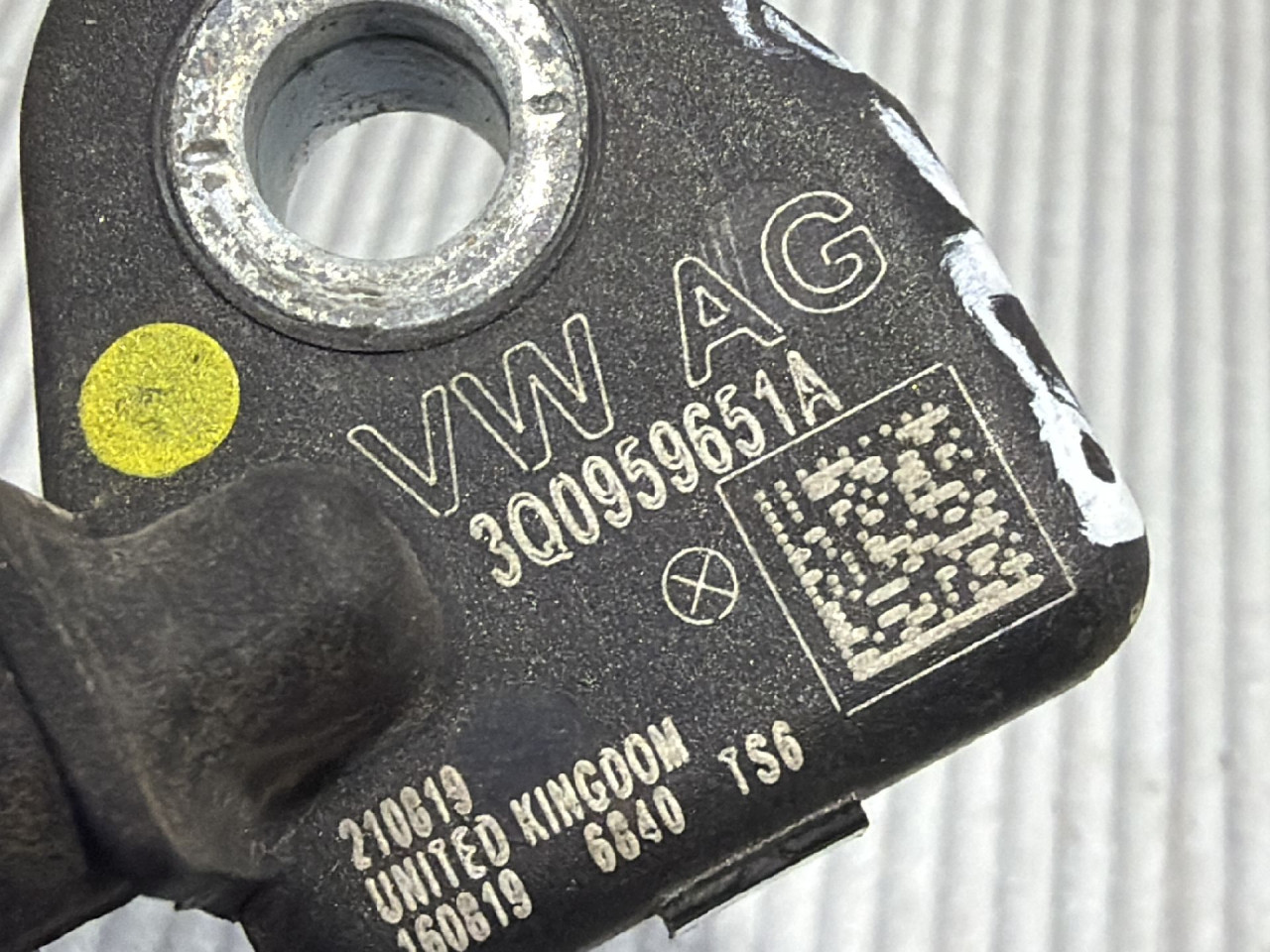 DIJELOVI SENZOR AIRBAGA VW ARTEON > 17-20 2.0 3Q0959651A