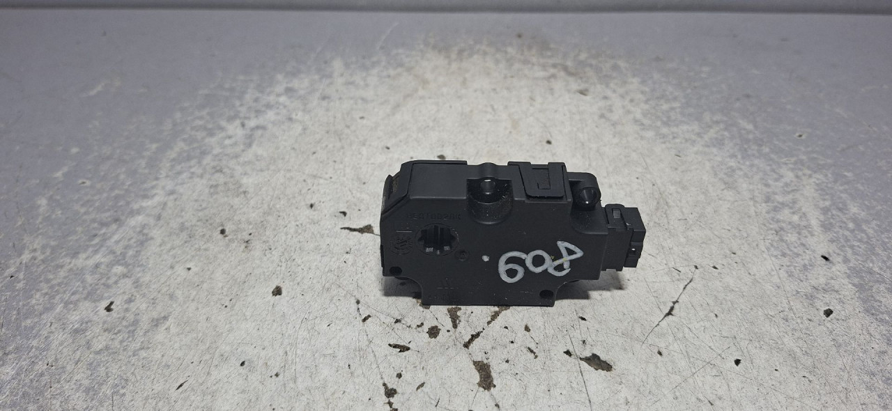 DIJELOVI MOTORIC KLAPNE AUDI A4 (B9) > 15-18 ZBAT0084D03