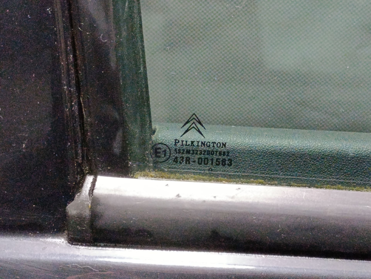 DIJELOVI STAKLO CITROEN C3 PICASSO > 09-11