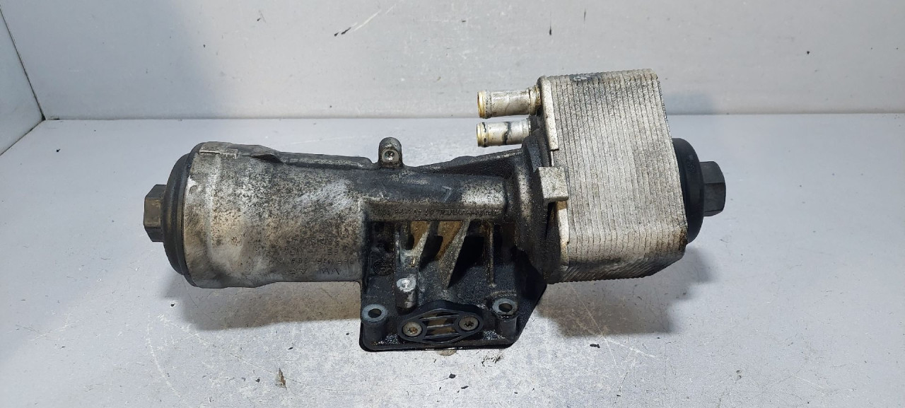 KUCISTE FILTERA ULJA AUDI A4 (B8) > 07-11 045115389K