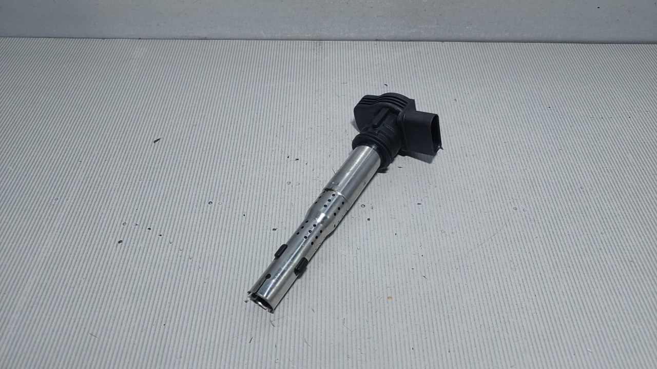 DIJELOVI BOMBINA VW GOLF 5 > 03-08 07K905715B