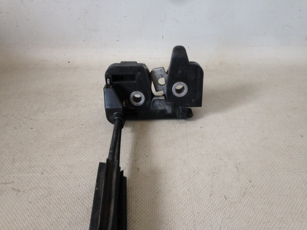 DIJELOVI BRAVA GEPEKA FORD FIESTA > 08-12 A43102
