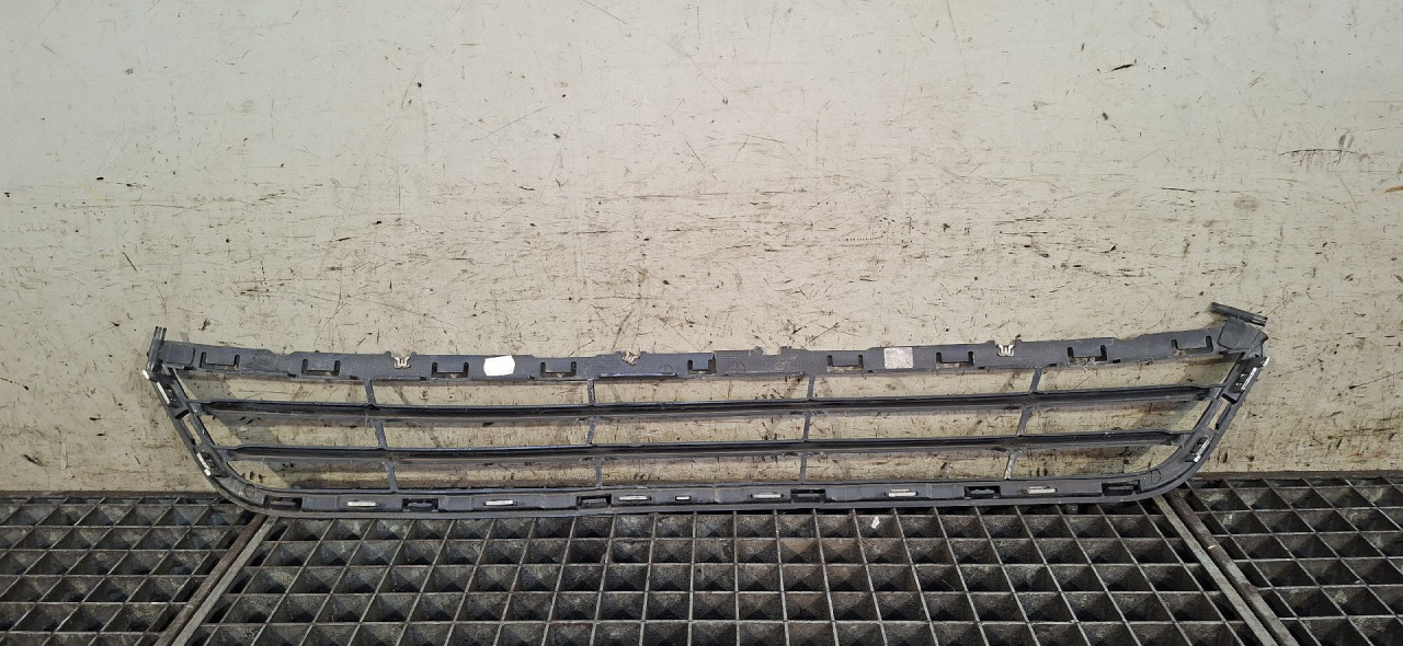 DIJELOVI RESETKA BRANIKA FORD MONDEO > 14-19 DS7317B968K
