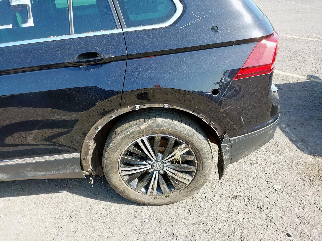 DIJELOVI VW TIGUAN 2016. 4X4 2.0 DIZEL MJENJAC MOTOR DFGA