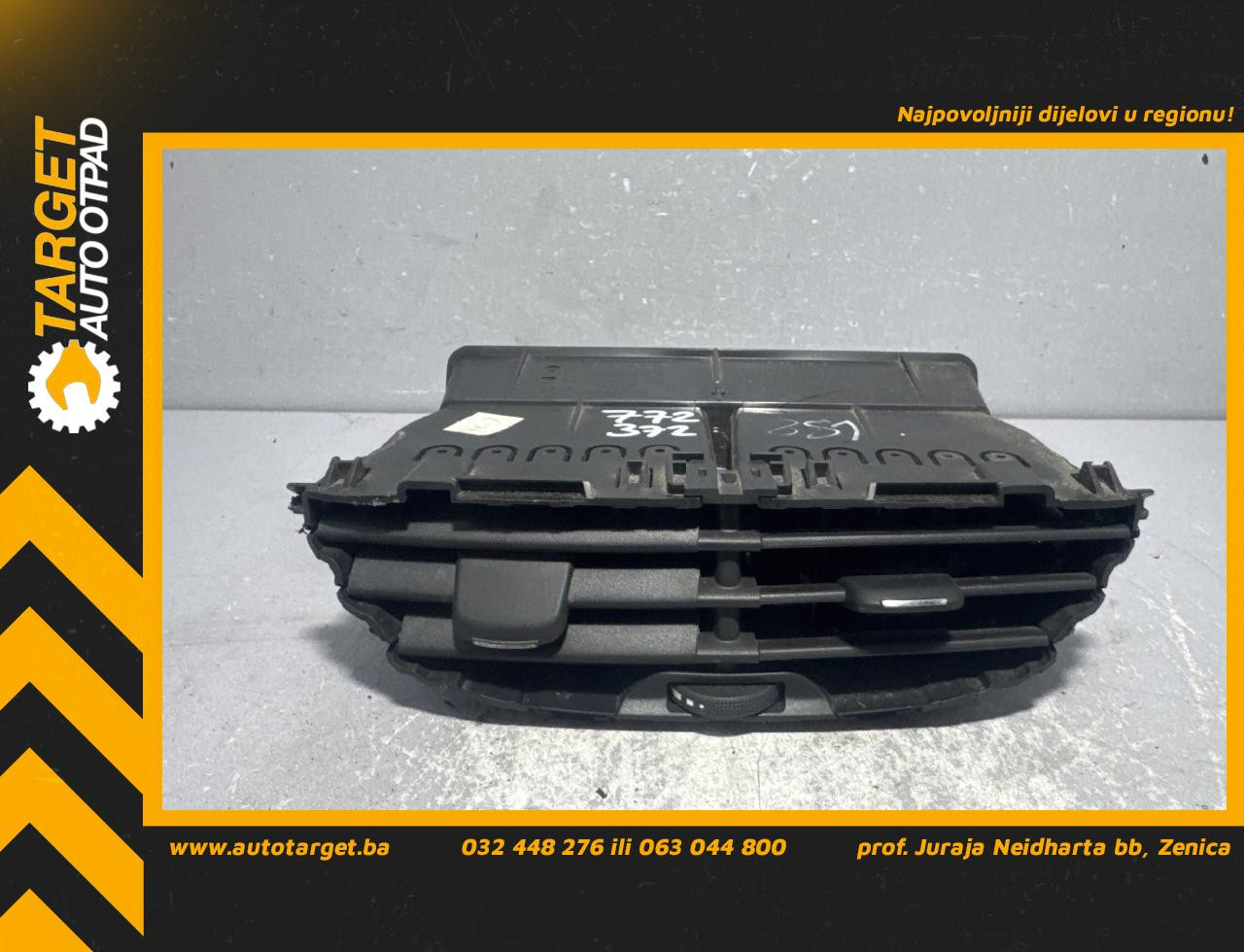 DIJELOVI RESETKA VENTILACIJE PEUGEOT 2008 > 13-16 1.6 9672848677