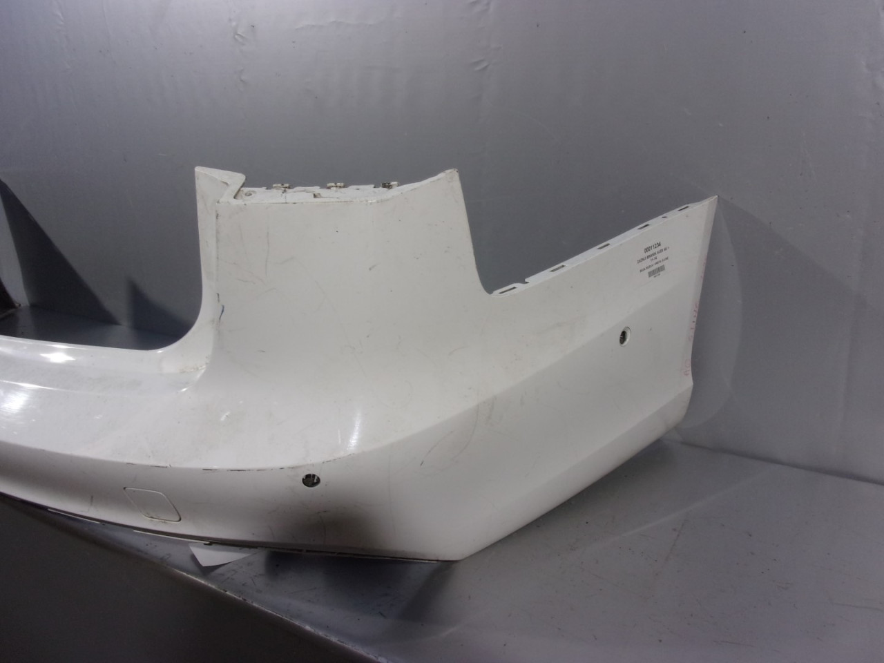 BRANIK AUDI A6 4G > 11-14 AD038010 4G9807511H