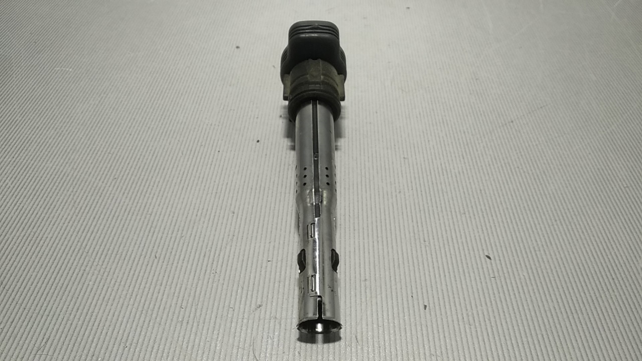 DIJELOVI BOMBINA AUDI A4 (B8) > 12-15 07K905715F