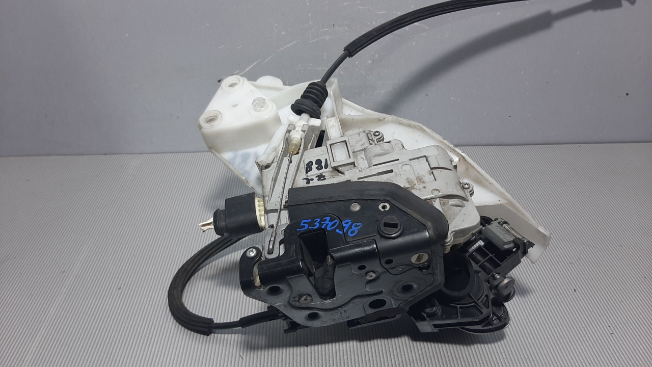 BRAVA VRATA VW PASSAT B6 > 05-10 3C4839016A