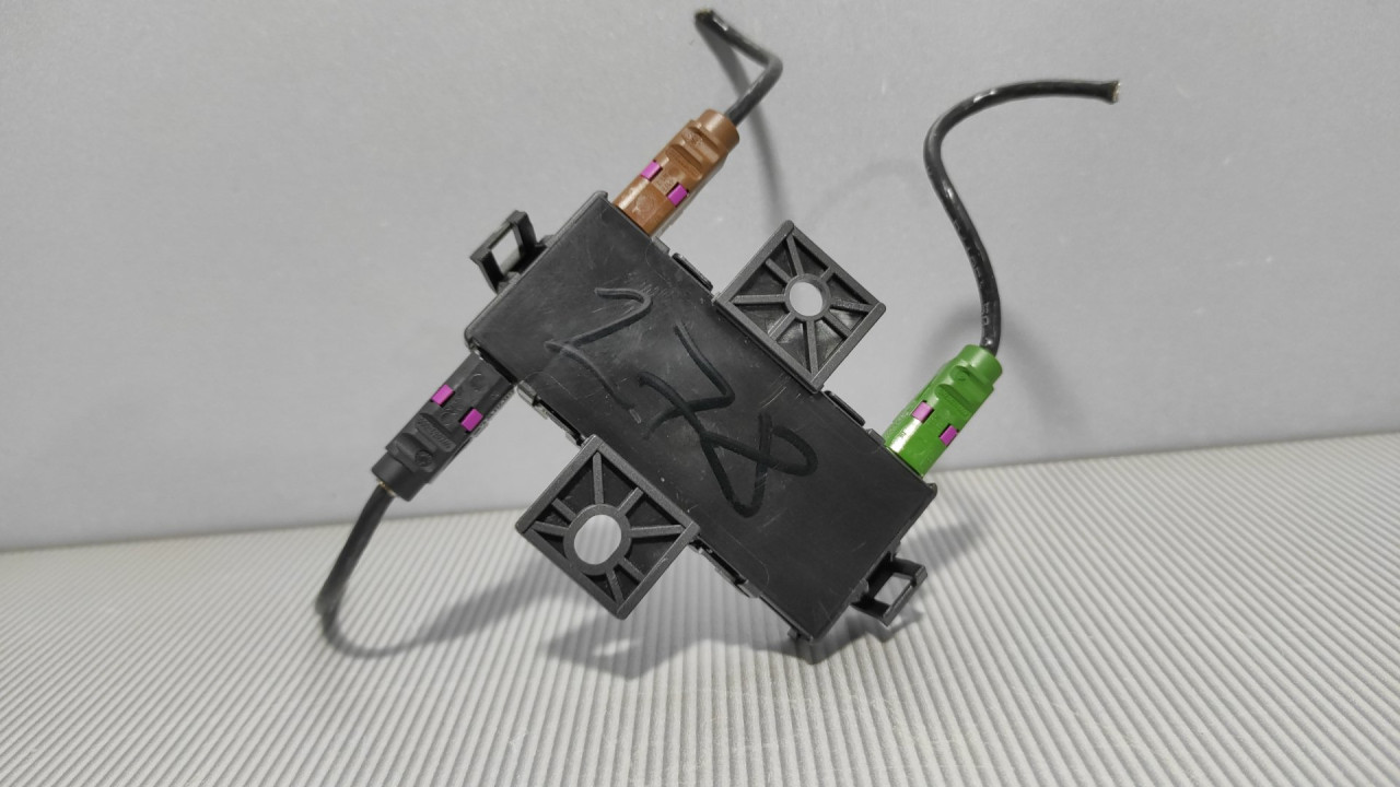 ANTENA MERCEDES GLC (X253) > 16- A2389055000