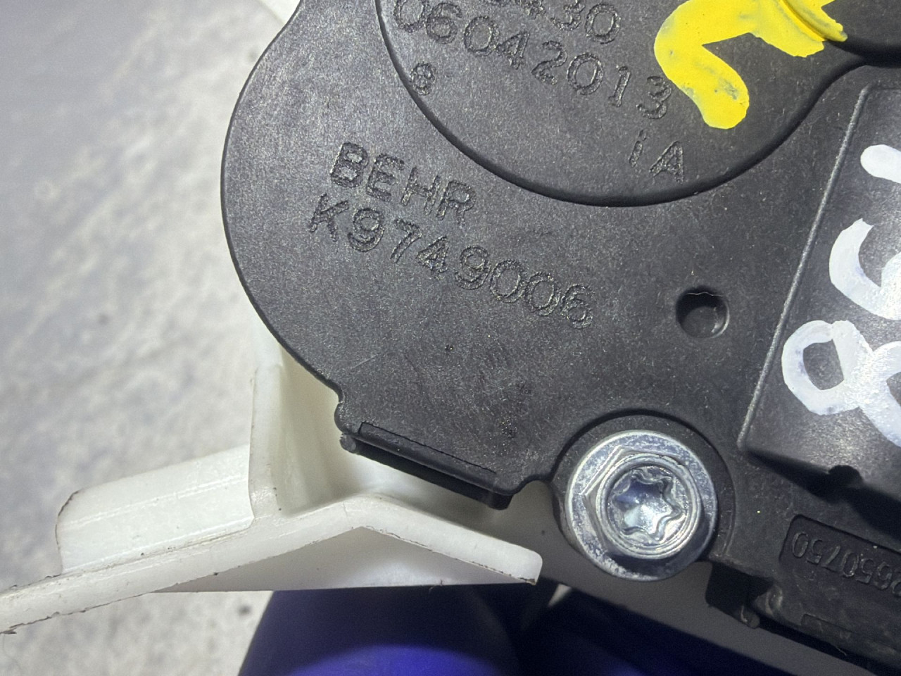 DIJELOVI MOTORIC KLAPNE AUDI A4 (B8) > 12-15 K9749006