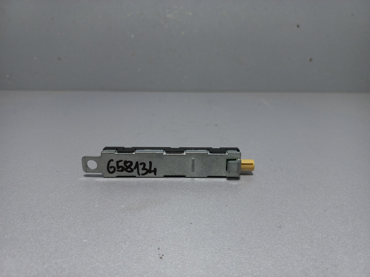 DIJELOVI ANTENA VW TIGUAN > 11-15 5N0035552L