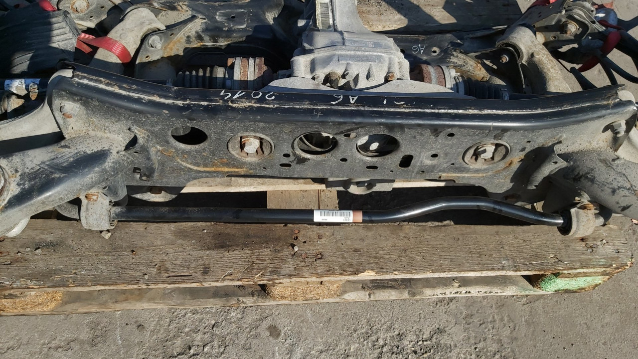 BALANS STANGA AUDI A6 4G > 14-18 4G0511305M