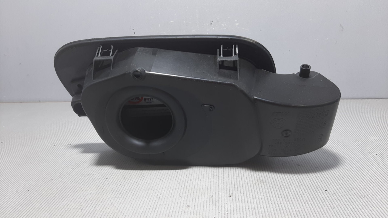 POKLOPAC REZERVOARA VW POLO > 14-17 1K0010497C