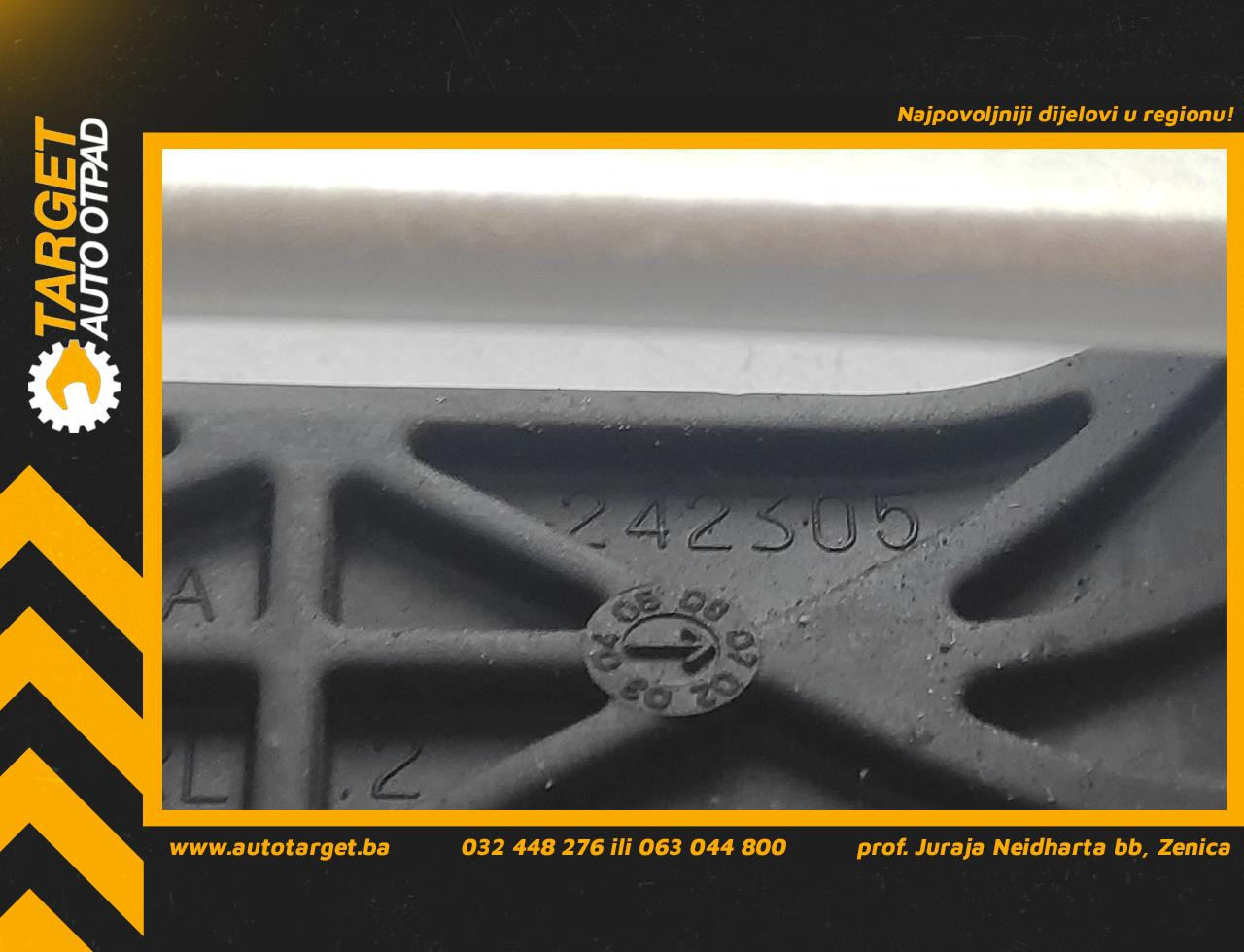 DIJELOVI RUCKA VRATA TOYOTA COROLLA > 04-07 242305